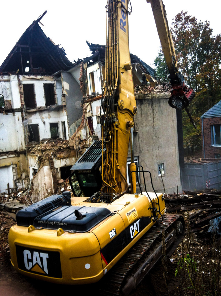 Abbrucharbeiten an Häusern: Rensing-Erdbau